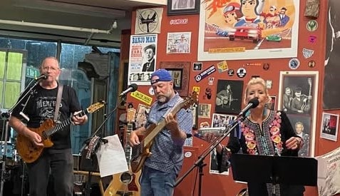 Dr. D trio at Dragon Fly